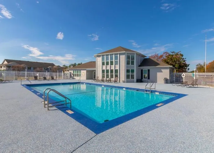Delightful 3br Near With Pool & Hot Tub *